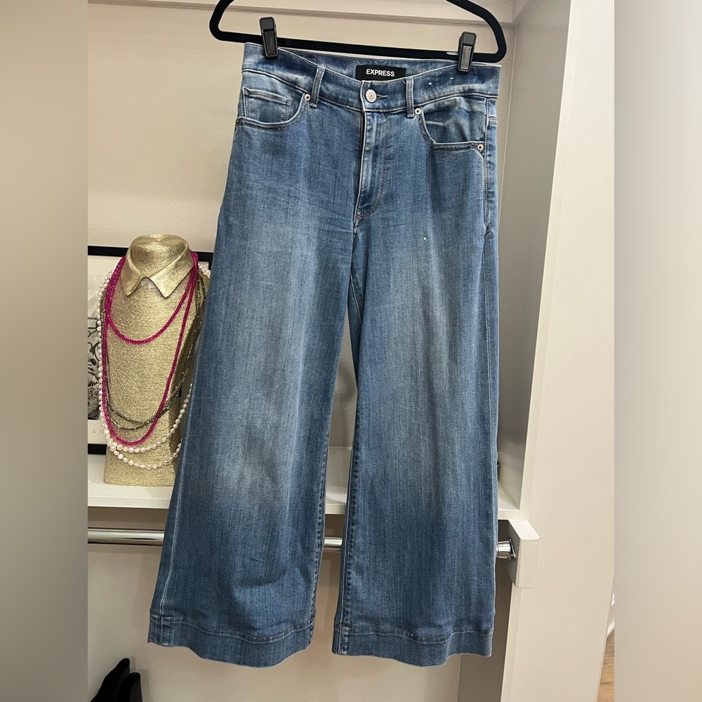 Express wide leg jeans size 8